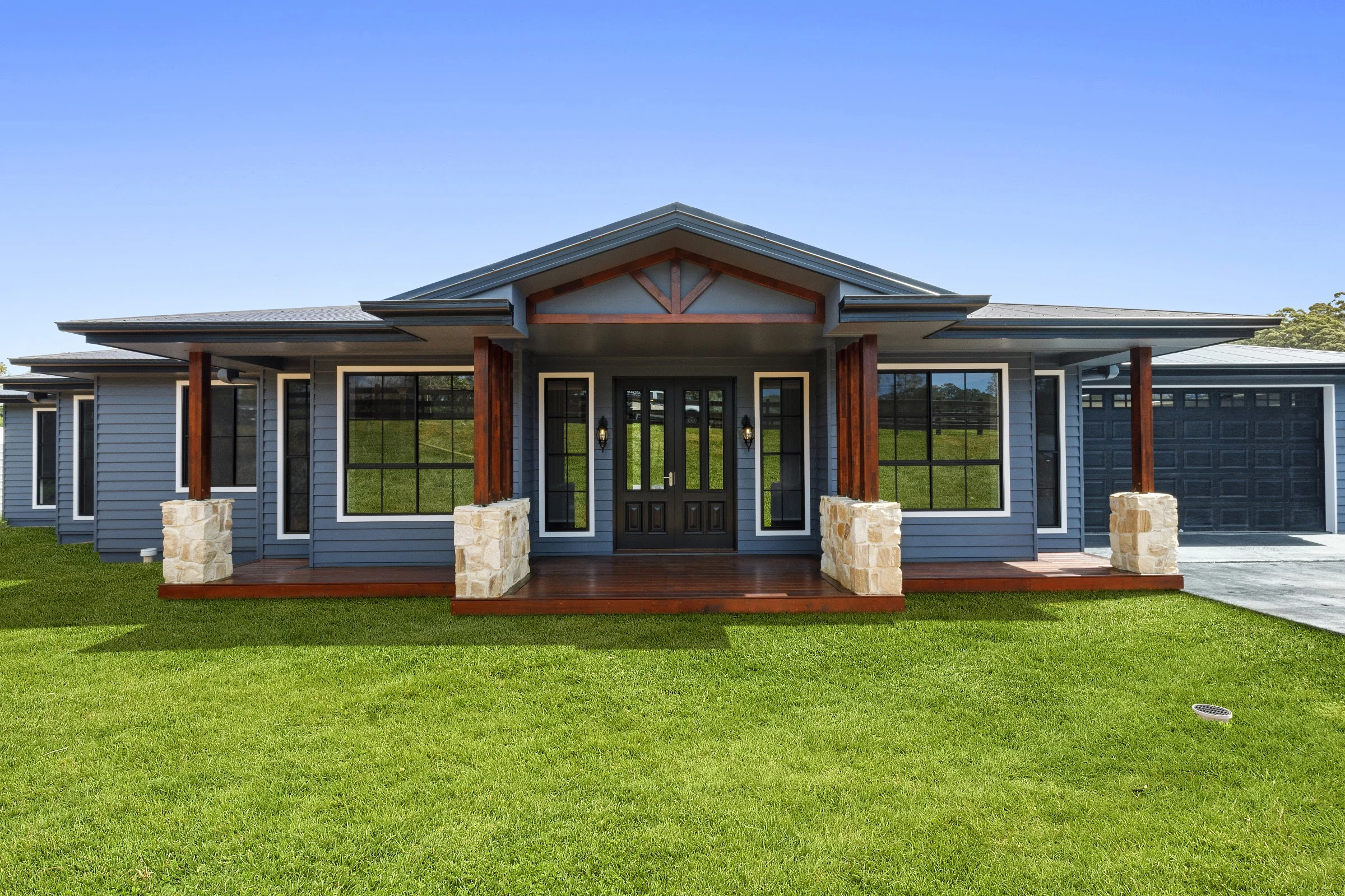 Arcadia acreage home on a wide lawn